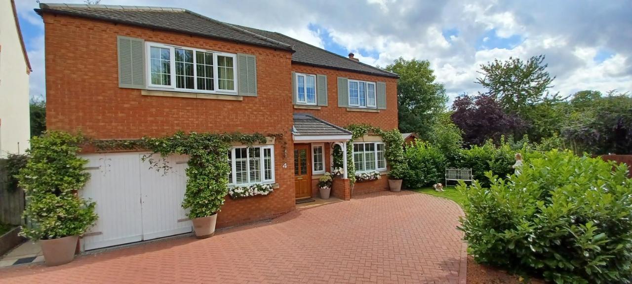 Harlequin B&B Ledbury Esterno foto
