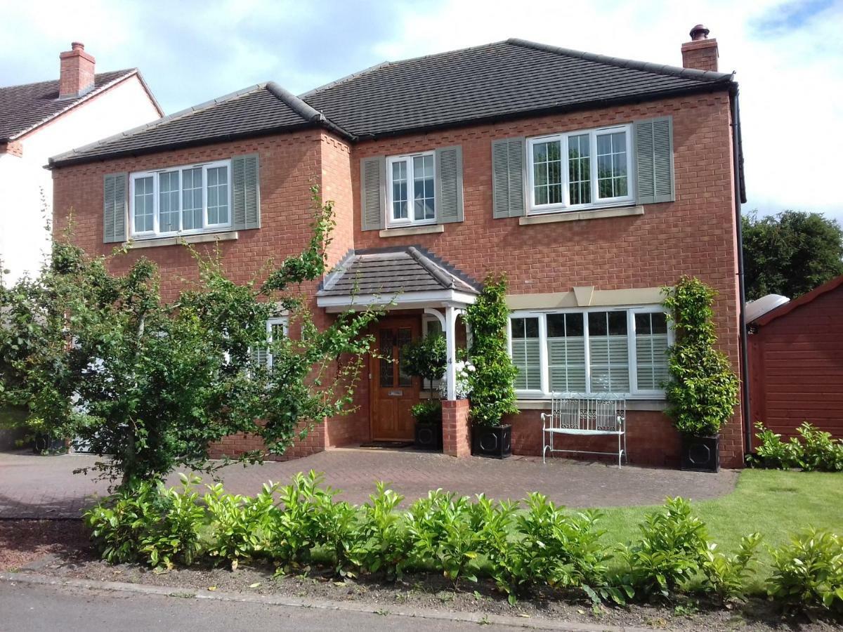 Harlequin B&B Ledbury Esterno foto